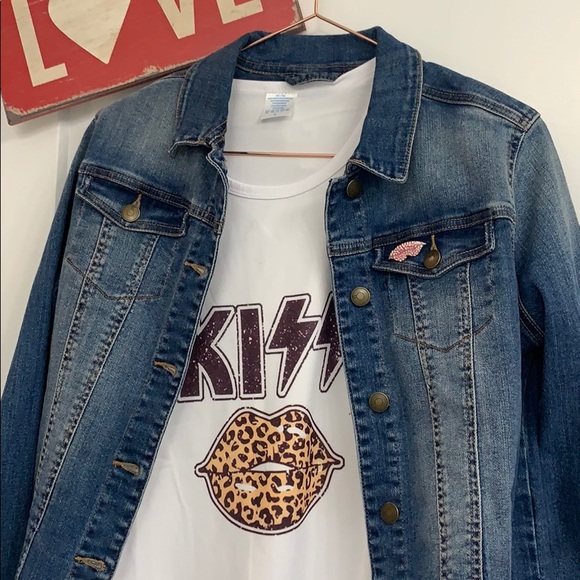 ⭐️NEW ANIMAL PRINT 💋 LIPS T-SHIRT - Picture 4 of 12